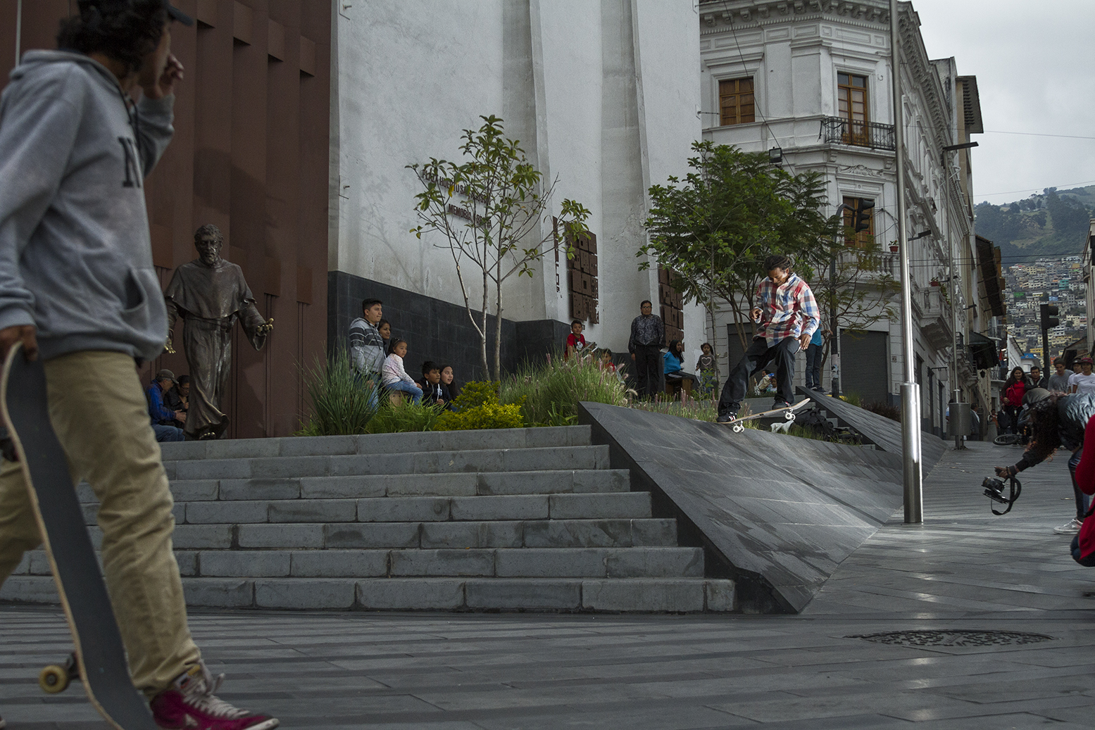Fabrizio Santos Tailslide centro de Quito